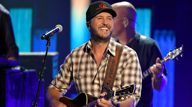 Luke Bryan performing 