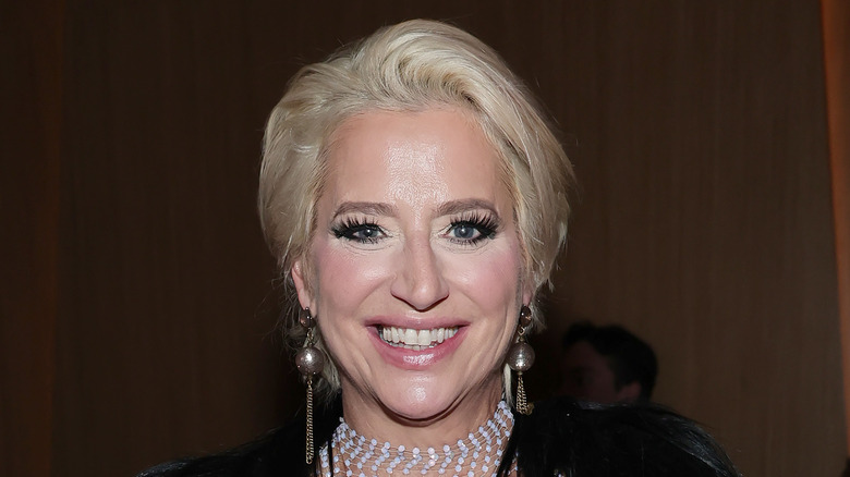 Dorinda Medley smile with necklace