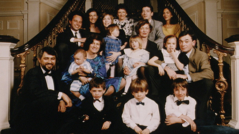 Ghislaine Maxwell posing with family