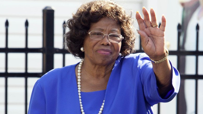 Katherine Jackson waving