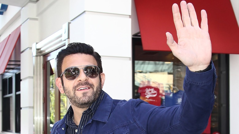 Adam Richman sunglasses