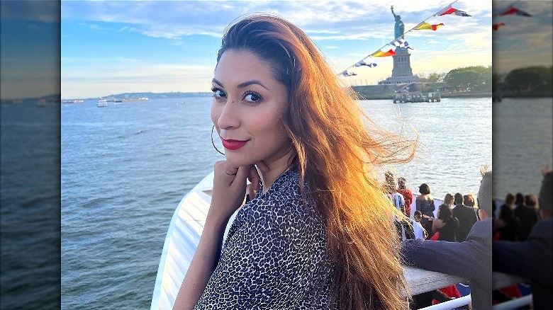 Giselle Samson posing in NYC