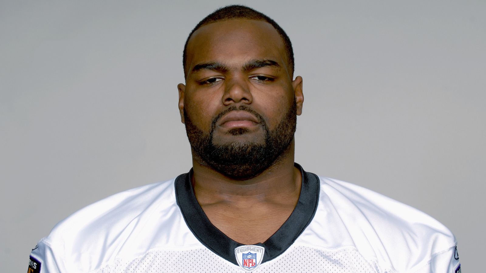 Offensive lineman Michael Oher of the Baltimore Ravens looks towards  News Photo - Getty Images