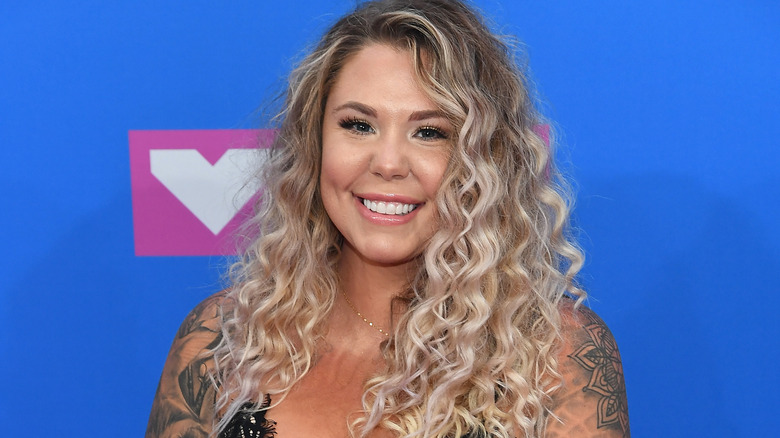 Kailyn Lowry posing at event