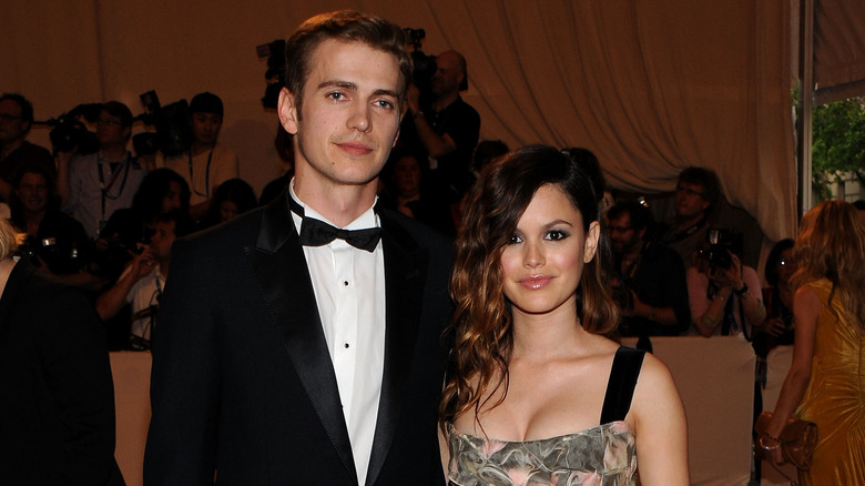 Hayden Christensen, Rachel Bilson posing