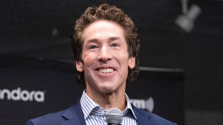 Joel Osteen preaching