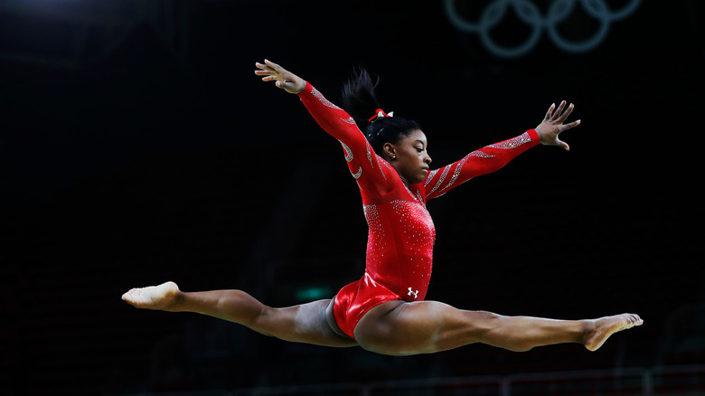 Simone Biles, posing