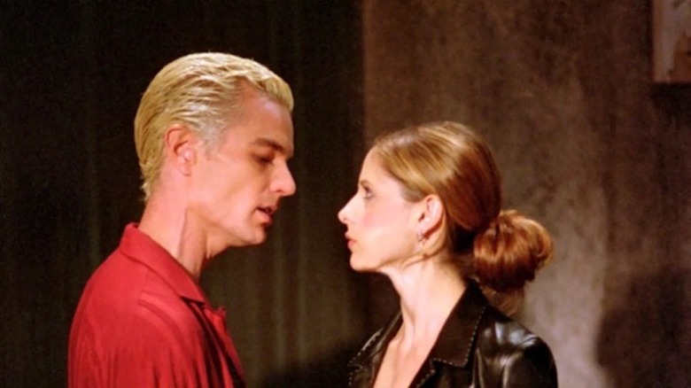 Spike and Buffy stare-down 