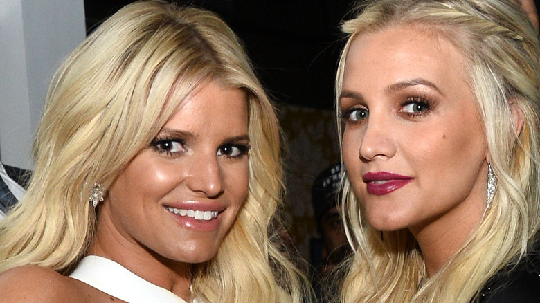 Jessica and Ashlee Simpson