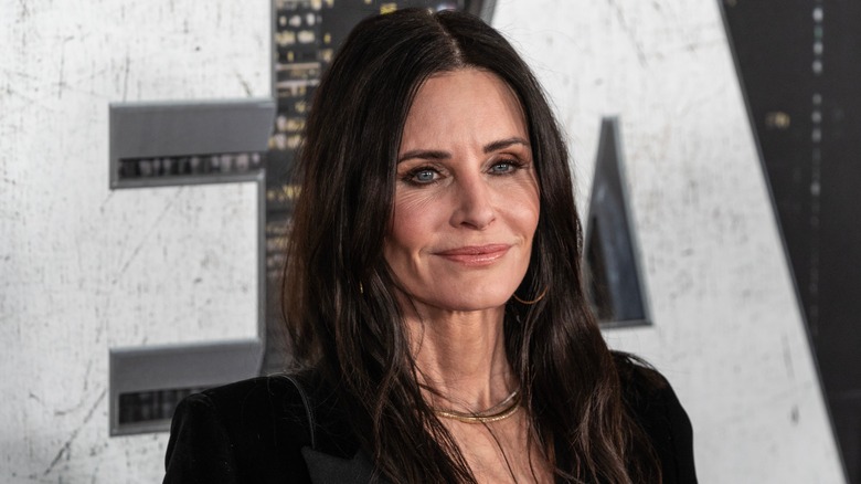 Courteney Cox on red carpet