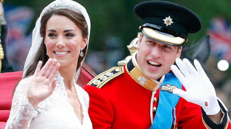 Kate Middleton, Prince William, waving in carriage