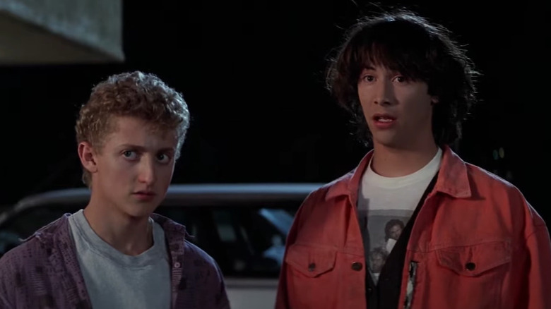 Alex Winter and Keanu Reeves looking worried in Bill & Ted