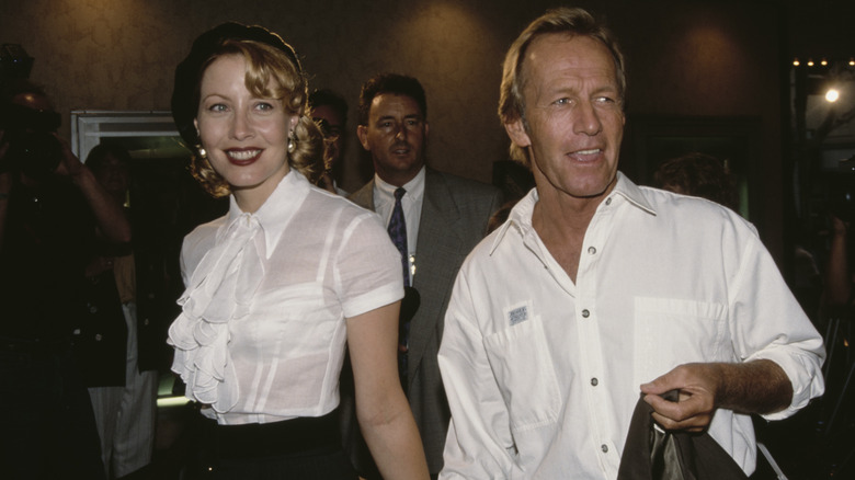 Linda Kozlowski and Paul Hogan at a red carpet event