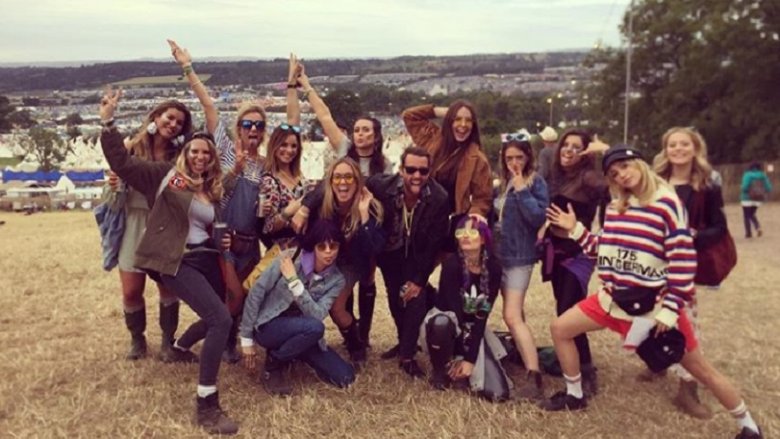 Margot Robbie with her friends at the Glastonbury Festival in 2017