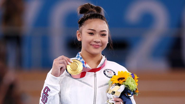 Sunisa Lee with her Olympic gold medal