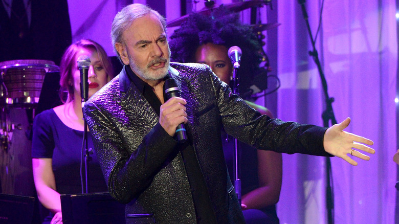 Neil Diamond Performs 