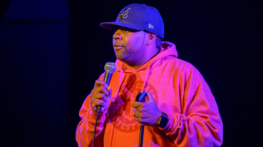 Kenan Thompson performing stand-up