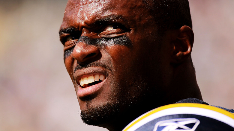 Plaxico Burress face paint