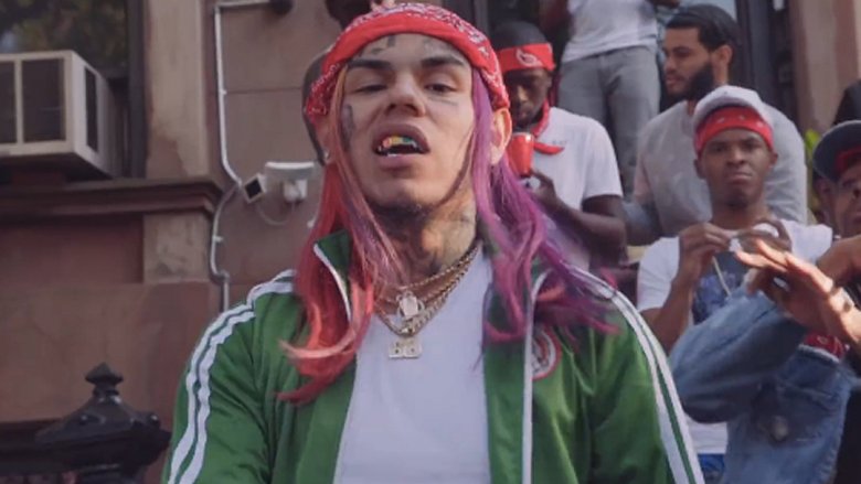 Tekashi 6ix9ine in the "Gummo" music video