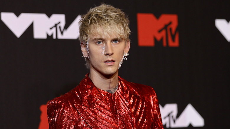 Machine Gun Kelly attending the 2021 MTV Video Music Awards at Barclays Center 