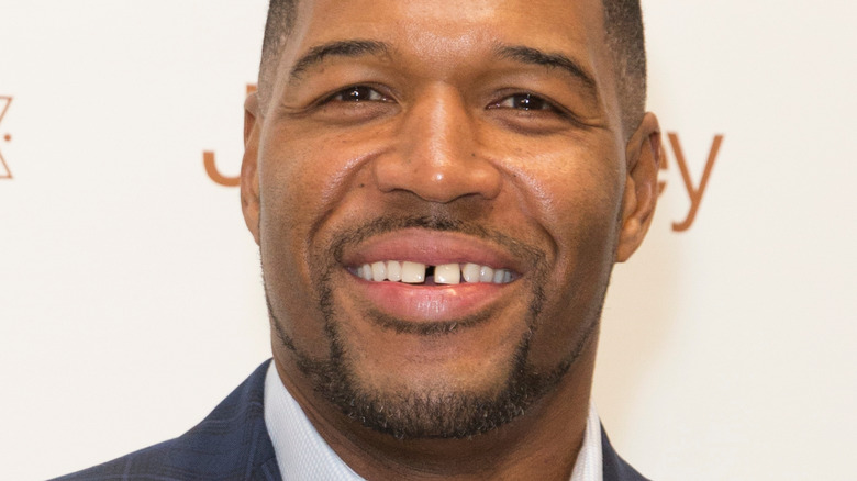 What Really Happened Between Michael Strahan And Eddie Murphys Ex Wife 