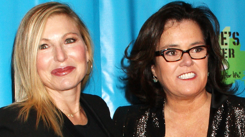 Tatum O'Neal Rosie O'Donnell smiling red carpet