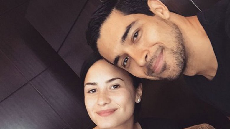 A makeup-free Demi Lovato and Wilmer Valderrama in an Instagram selfie