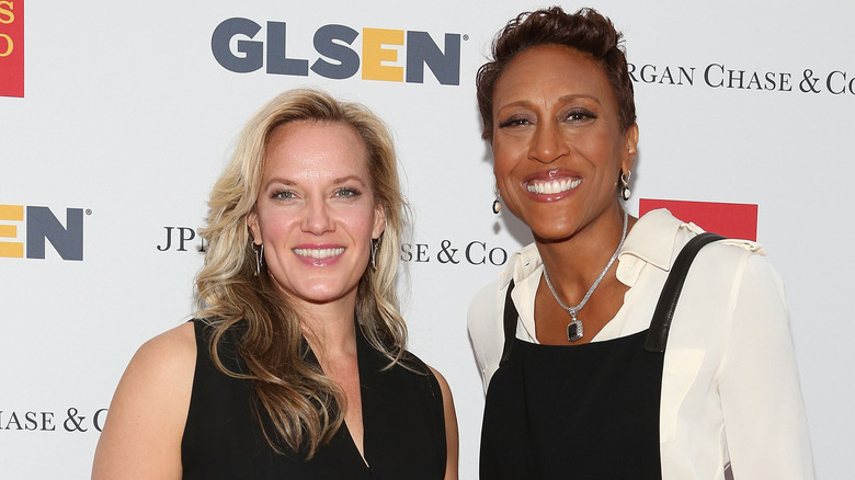 Robin Roberts and Amber Laign pose 