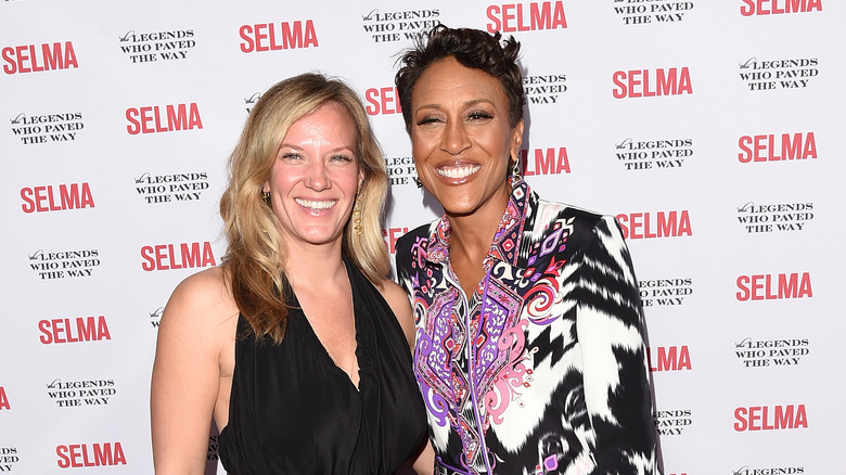 Robin Roberts and Amber Laign pose 