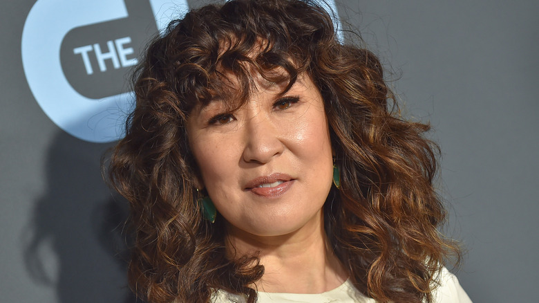 Sandra Oh posing