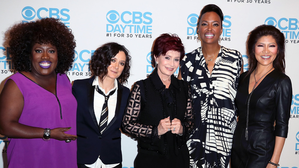 Sheryl Underwood, Sara Gilbert, Sharon Osbourne, Aisha Tyler, and Julie Chen posing together