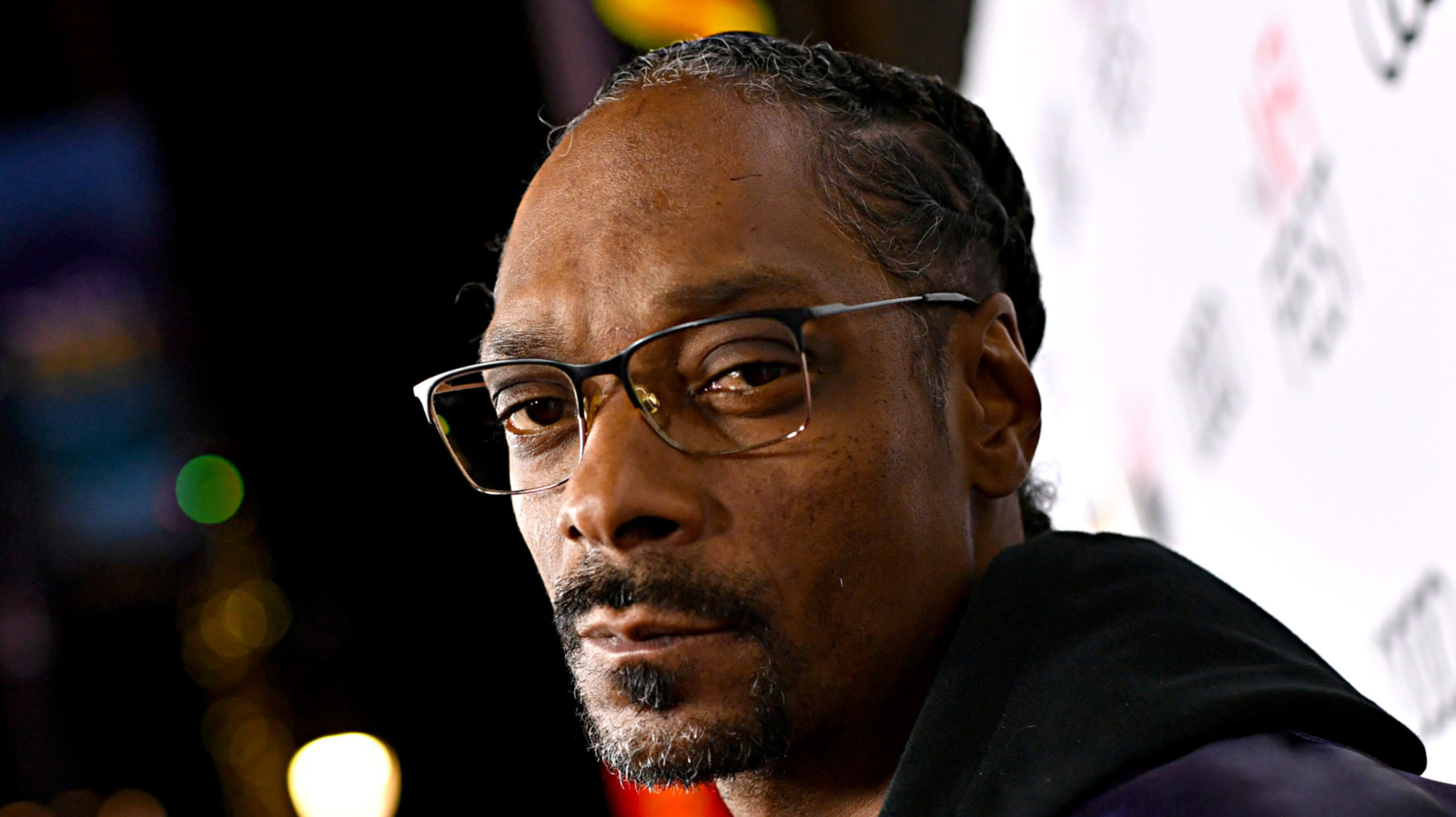 Snoop Dogg – Gang Signs Lyrics