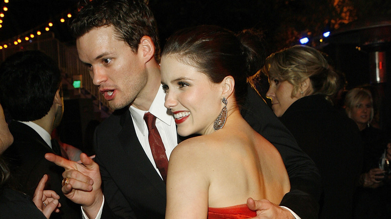 Austin Nichols and Sophia Bush smiling