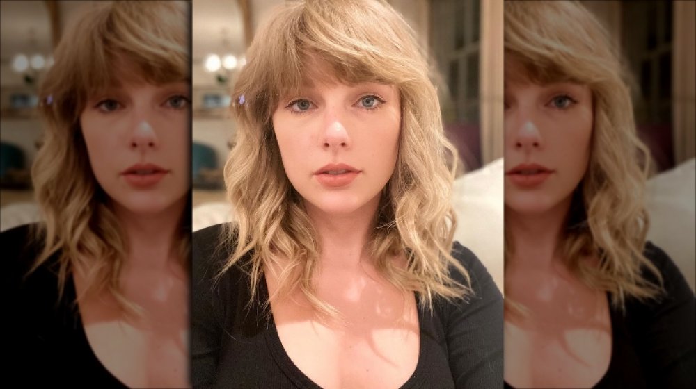 What Taylor Swift Really Looks Like Without All That Makeup