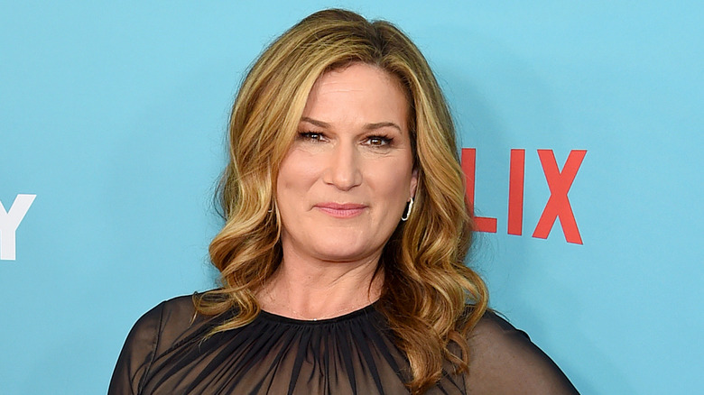 Ana Gasteyer smiling