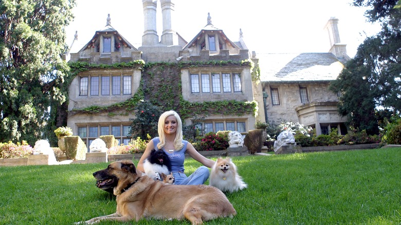 Holly Madison at the Playboy mansion 