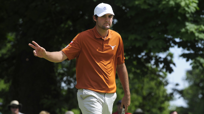 Scottie Scheffler wearing UT shirt