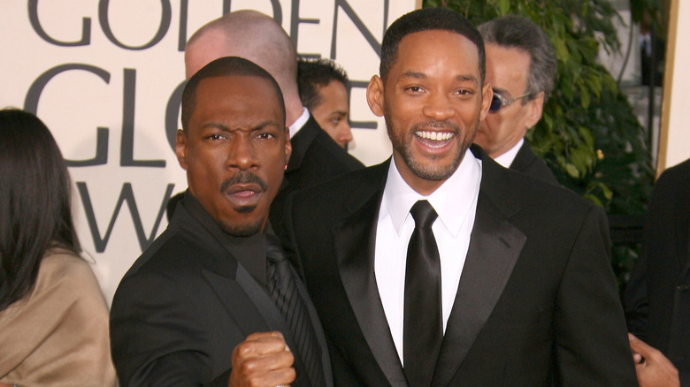 Eddie Murphy and Will Smith posing