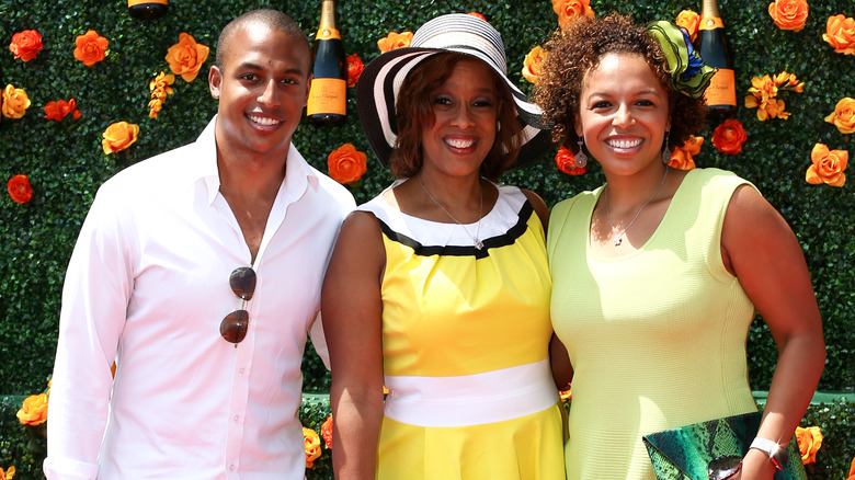 William Bumpus, Gayle King, posing