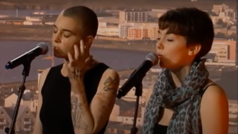 Sinead O'Connor singing with daughter Roisin Waters