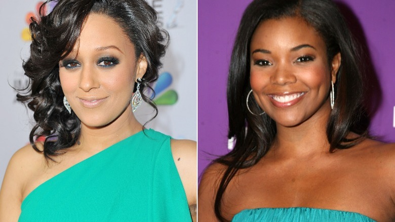 Tia Mowry, Gabrielle Union smiling