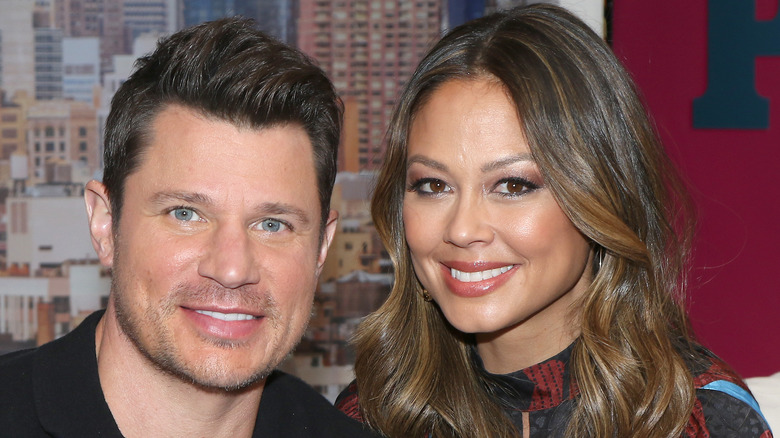 Nick Lachey and Vanessa Minnilo smiling