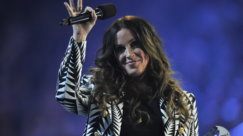 Alanis Morissette performing