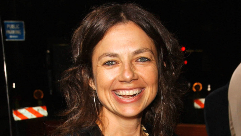 Justine Bateman smiling