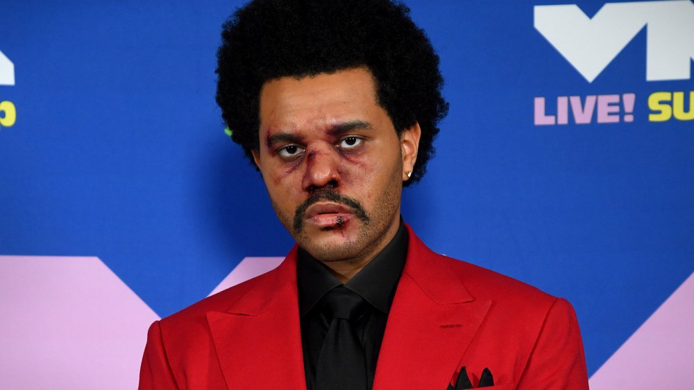 The Weeknd with a bruised face at 2020 VMAs