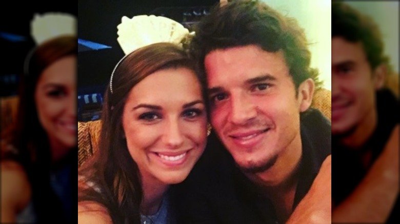 Alex Morgan, Servando Carrasco