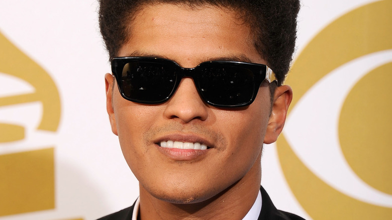 Bruno Mars wearing sunglasses