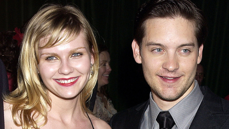 Kirsten Dunst, Tobey Maguire smiling