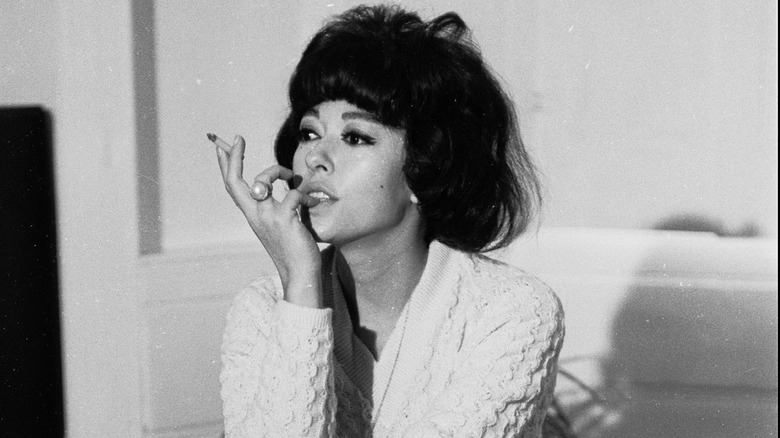 Rita Moreno smoking