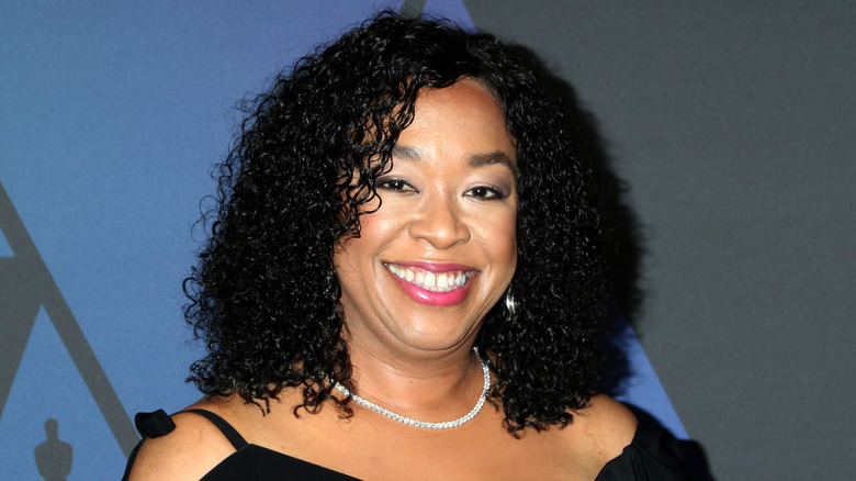 Shonda Rhimes wearing diamond necklace